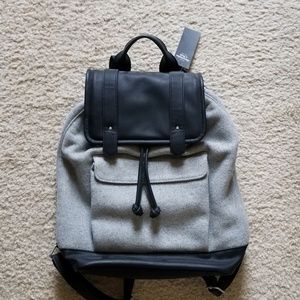 Abercrombie gray backpack